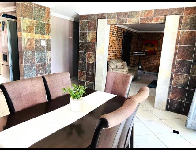 3 BEDROOM HOUSE FOR SALE IN BELLAIR